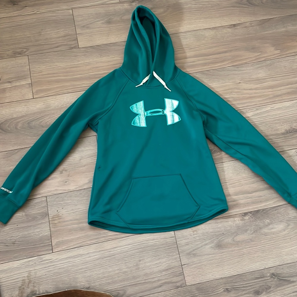 Womens Under Armour hoodie size small